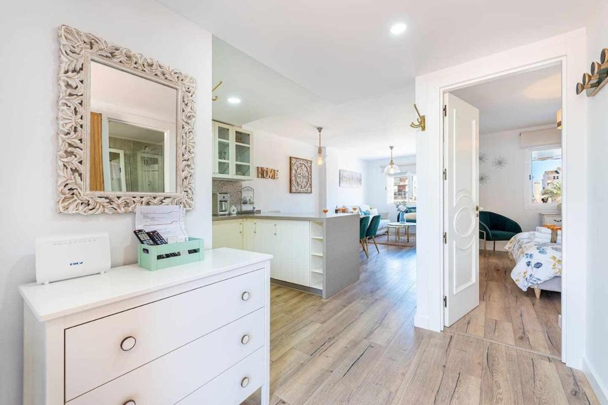 797 Holiday Rentals - Lujoso Apartamento En Arroyo Con Piscina Benalmádena Eksteriør billede