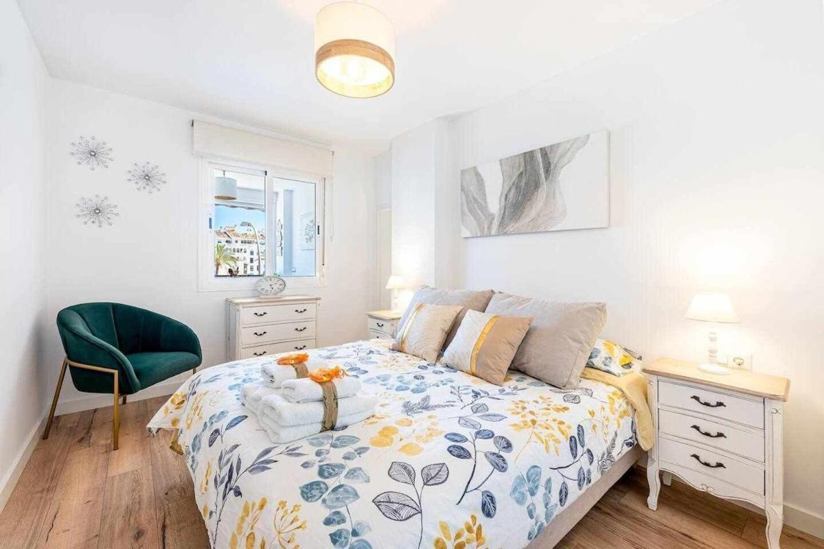 797 Holiday Rentals - Lujoso Apartamento En Arroyo Con Piscina Benalmádena Eksteriør billede