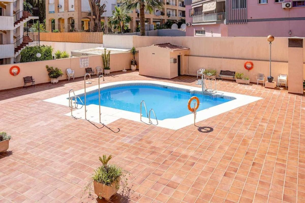 797 Holiday Rentals - Lujoso Apartamento En Arroyo Con Piscina Benalmádena Eksteriør billede