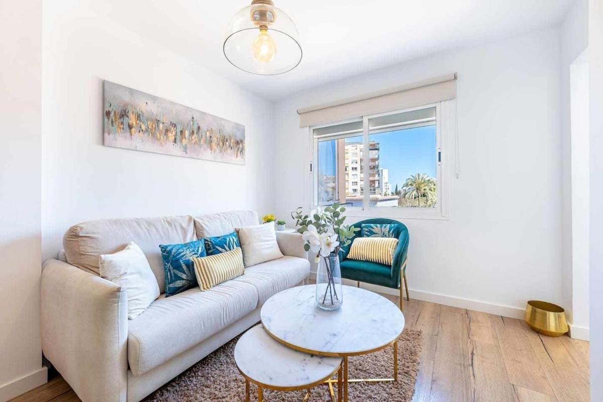 797 Holiday Rentals - Lujoso Apartamento En Arroyo Con Piscina Benalmádena Eksteriør billede