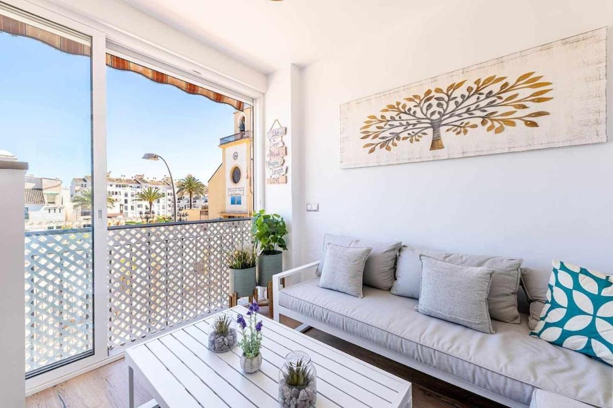 797 Holiday Rentals - Lujoso Apartamento En Arroyo Con Piscina Benalmádena Eksteriør billede